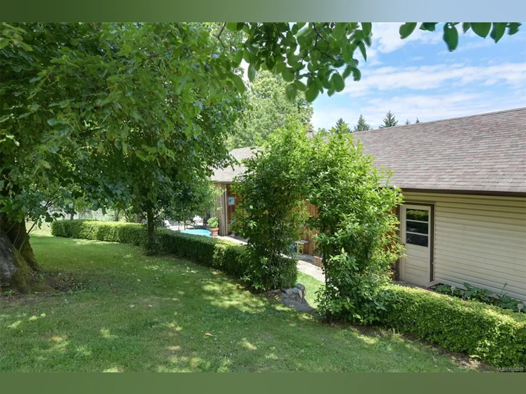 5489 Forest Hill Road, Saanich, BC, V9E 2A8 - 44