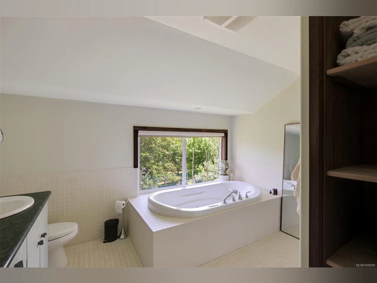 5489 Forest Hill Road, Saanich, BC, V9E 2A8 - 50