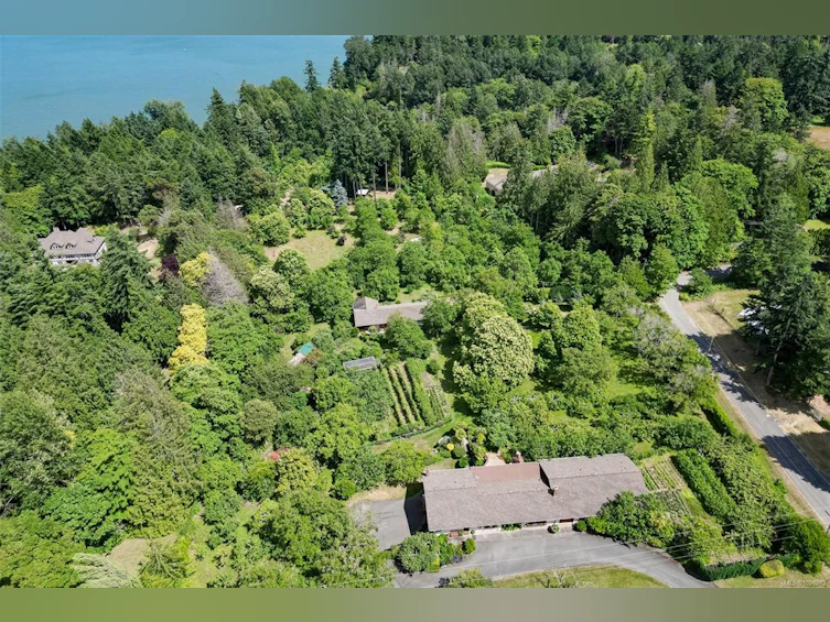 5489 Forest Hill Road, Saanich, BC, V9E 2A8 - 74