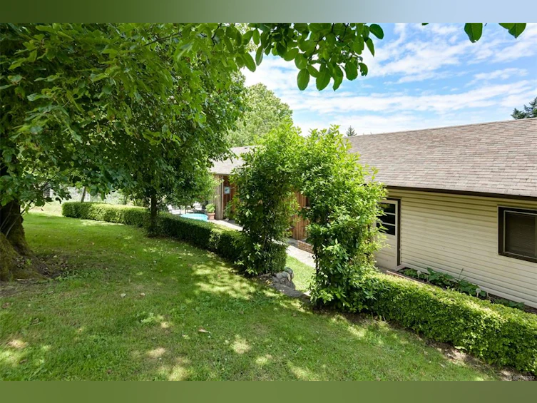 5489 Forest Hill Road, Saanich, BC, V9E 2A8 - 43