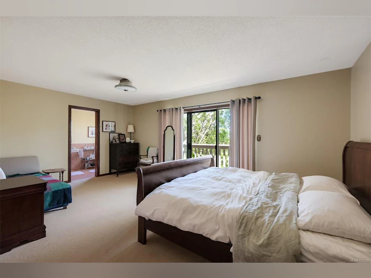 5489 Forest Hill Road, Saanich, BC, V9E 2A8 - 18