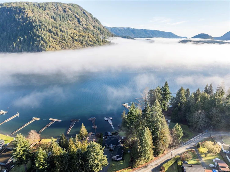 7247 Walton Road, Honeymoon Bay, BC, V0R 1Y0 - 81