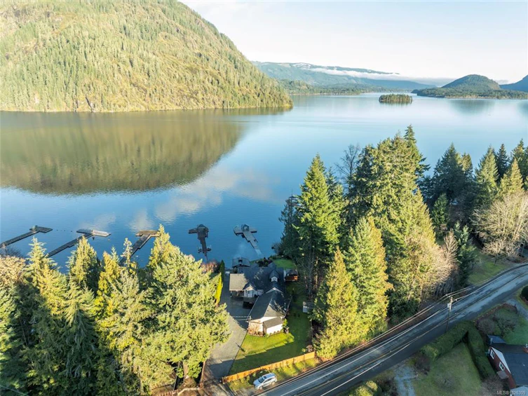 7247 Walton Road, Honeymoon Bay, BC, V0R 1Y0 - 66