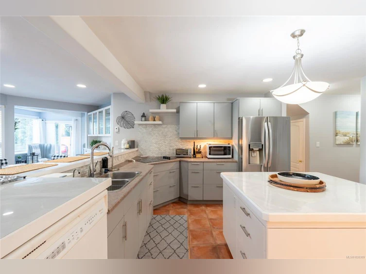 7247 Walton Road, Honeymoon Bay, BC, V0R 1Y0 - 25