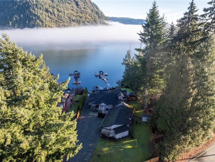 7247 Walton Road, Honeymoon Bay, BC, V0R 1Y0 - 7
