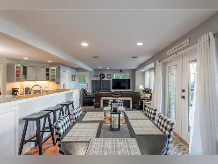 7247 Walton Road, Honeymoon Bay, BC, V0R 1Y0 - 20