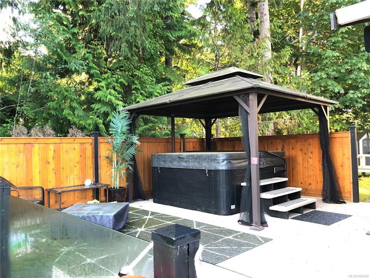 7247 Walton Road, Honeymoon Bay, BC, V0R 1Y0 - 13