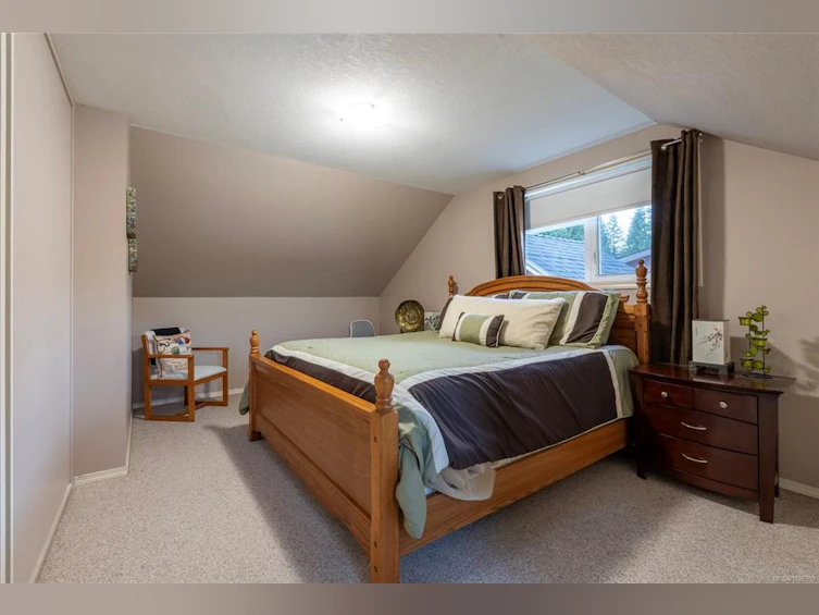 7247 Walton Road, Honeymoon Bay, BC, V0R 1Y0 - 41