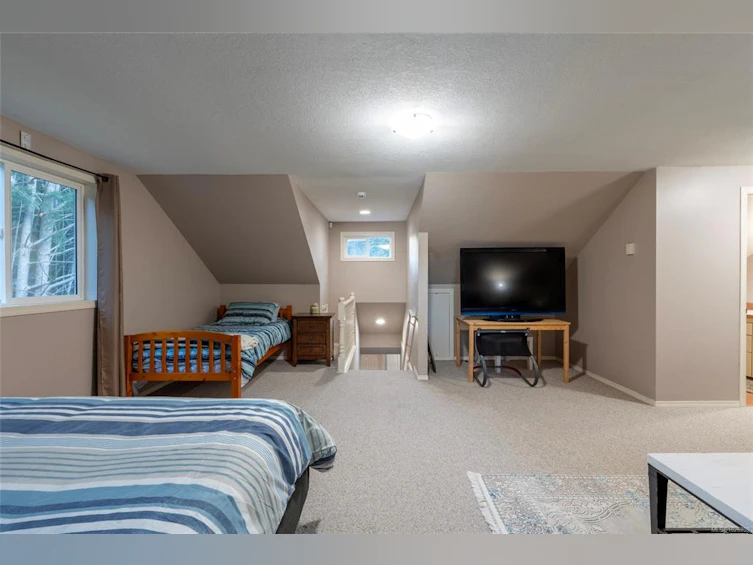 7247 Walton Road, Honeymoon Bay, BC, V0R 1Y0 - 38