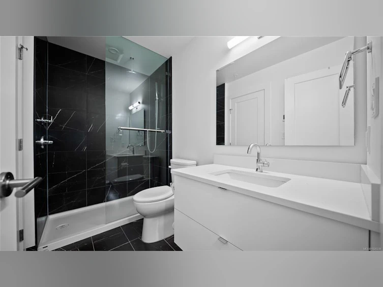 301-1628 Store Street, Victoria, BC, V8W 0H1 - 18