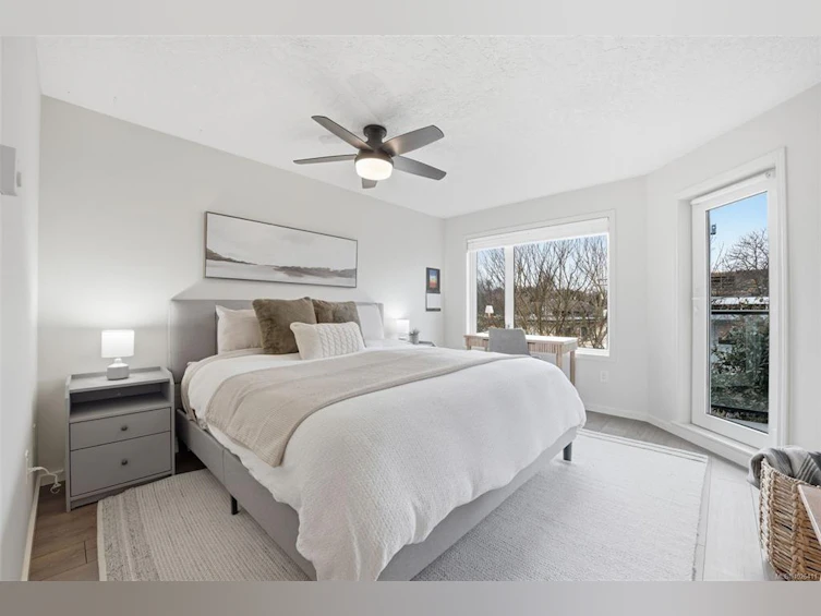 302-1121 Oscar Street, Victoria, BC, V8V 2X3 - 3