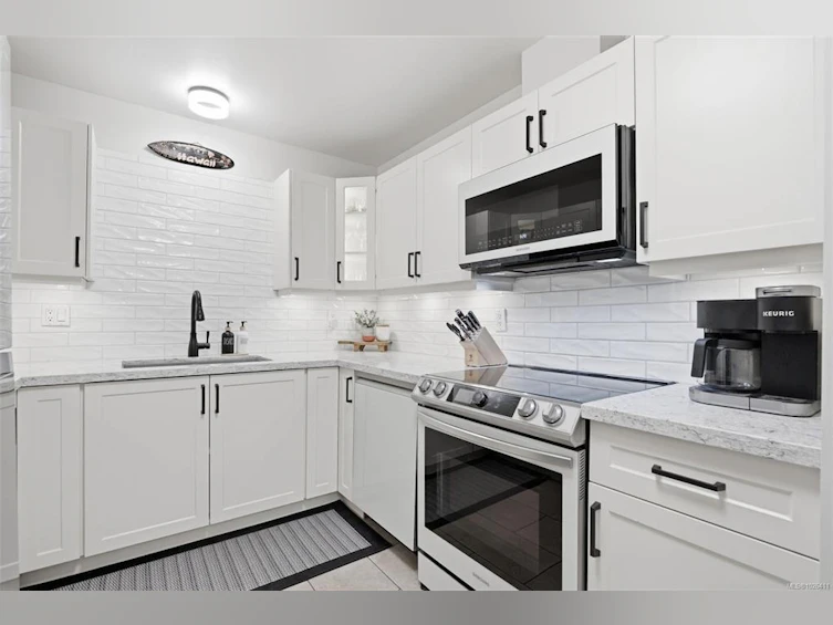 302-1121 Oscar Street, Victoria, BC, V8V 2X3 - 10