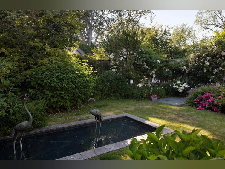 1580 Beach Drive, Oak Bay, BC, V8R 6H8 - 57