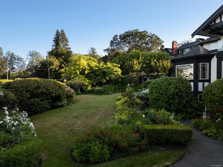 1580 Beach Drive, Oak Bay, BC, V8R 6H8 - 70