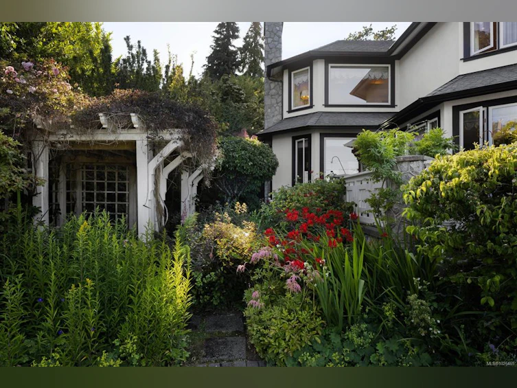 1580 Beach Drive, Oak Bay, BC, V8R 6H8 - 64