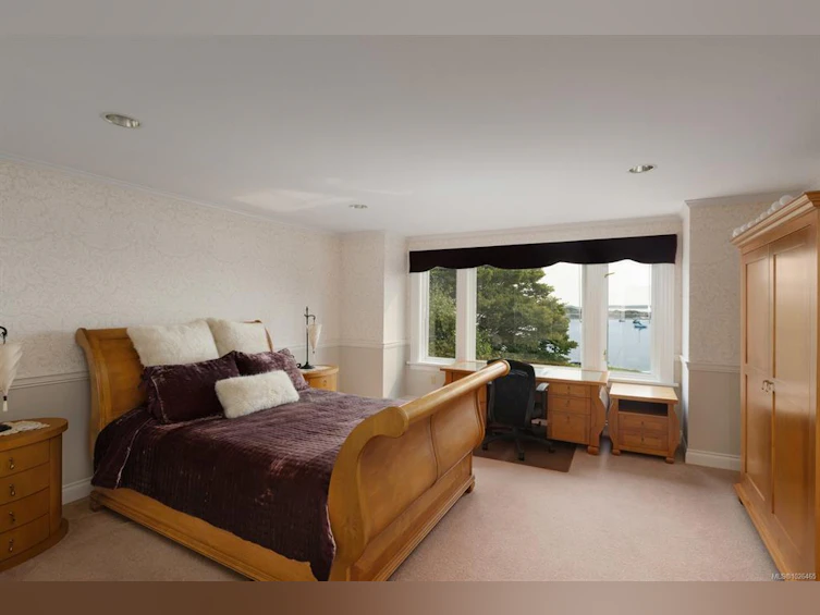 1580 Beach Drive, Oak Bay, BC, V8R 6H8 - 46
