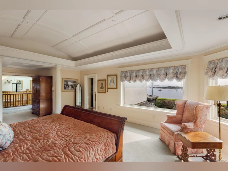 1580 Beach Drive, Oak Bay, BC, V8R 6H8 - 39