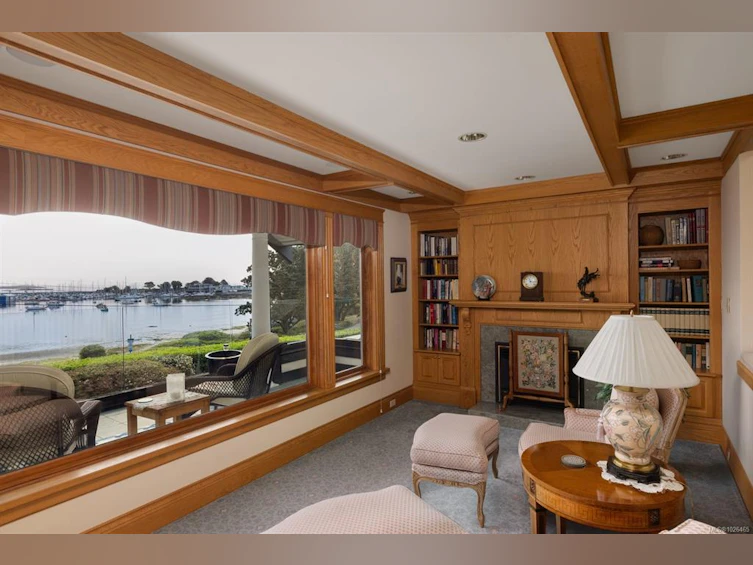 1580 Beach Drive, Oak Bay, BC, V8R 6H8 - 44