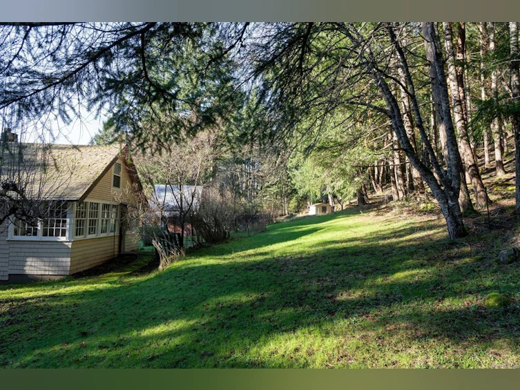 1183-1193 Hillgrove Road, North Saanich, BC, V8L 5R8 - 31