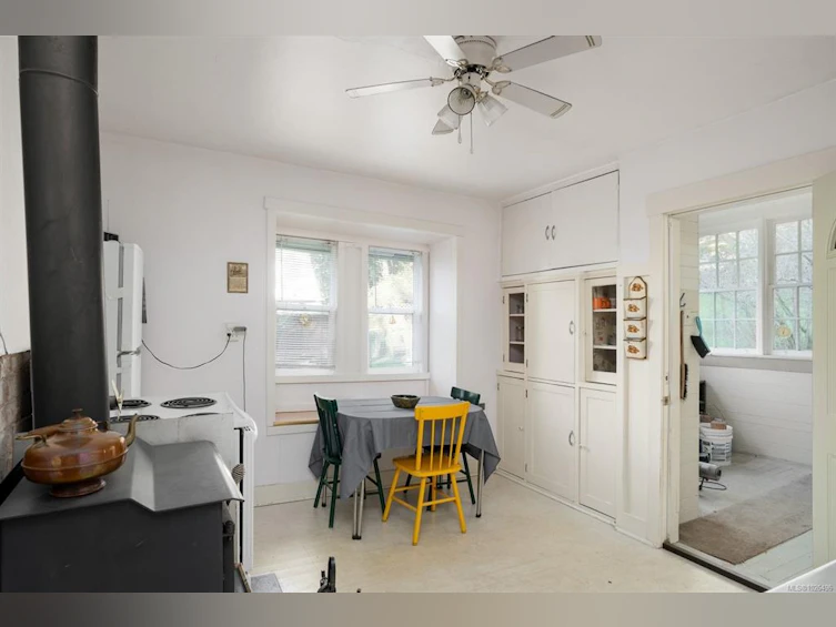 1183-1193 Hillgrove Road, North Saanich, BC, V8L 5R8 - 13