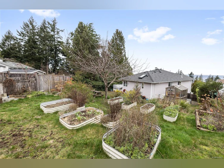 5367 Catalina Drive, Nanaimo, BC, V9V 1G8 - 45