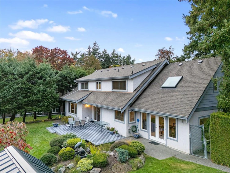 1741 Barrie Road, Saanich, BC, V8N 2W4 - 52