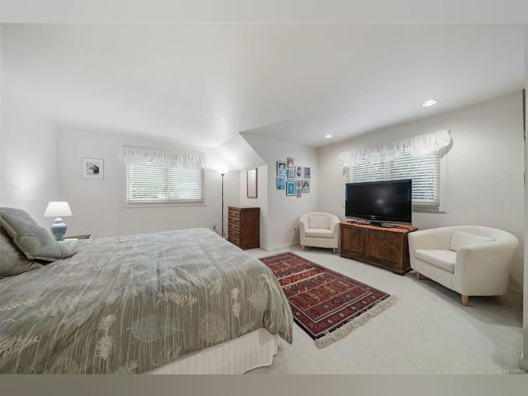 1741 Barrie Road, Saanich, BC, V8N 2W4 - 38