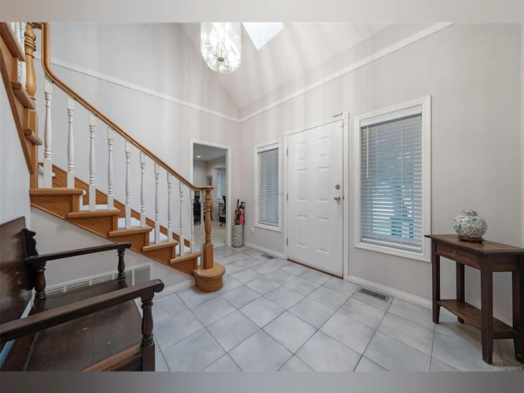 1741 Barrie Road, Saanich, BC, V8N 2W4 - 8