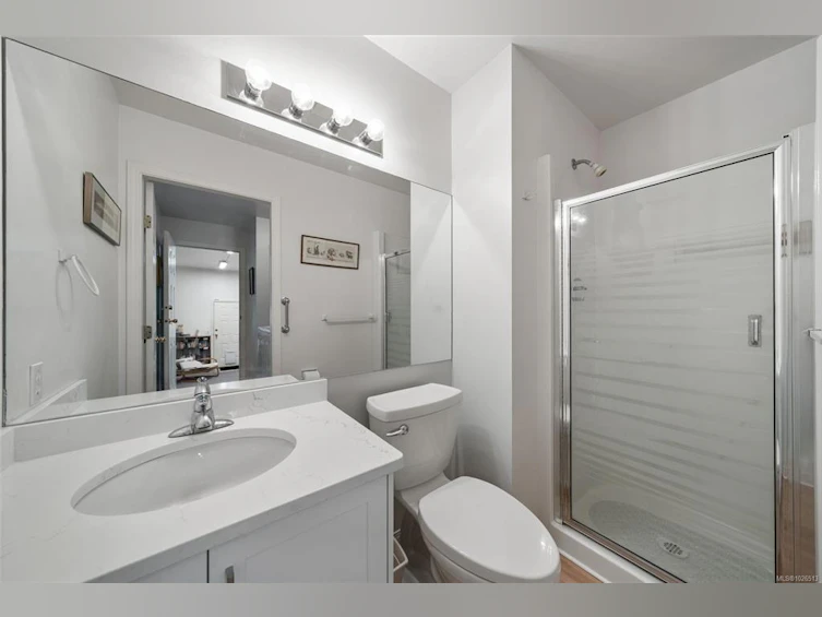 1741 Barrie Road, Saanich, BC, V8N 2W4 - 28