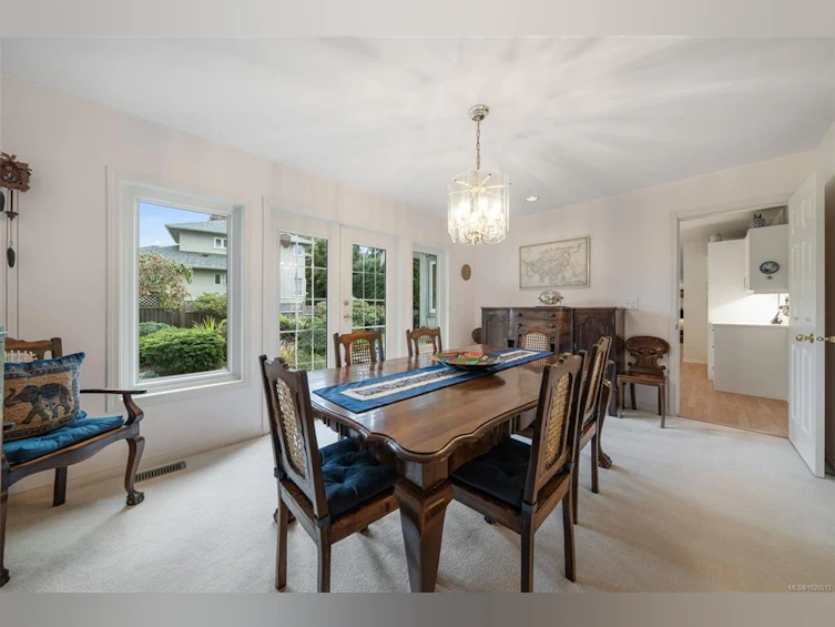 1741 Barrie Road, Saanich, BC, V8N 2W4 - 24