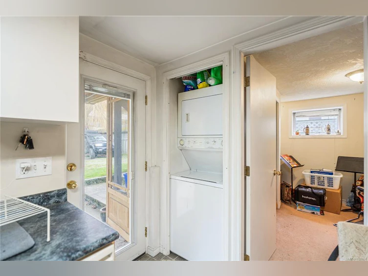 3031 Washington Avenue, Victoria, BC, V9A 1P7 - 19