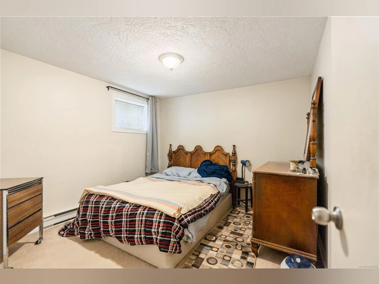 3031 Washington Avenue, Victoria, BC, V9A 1P7 - 24