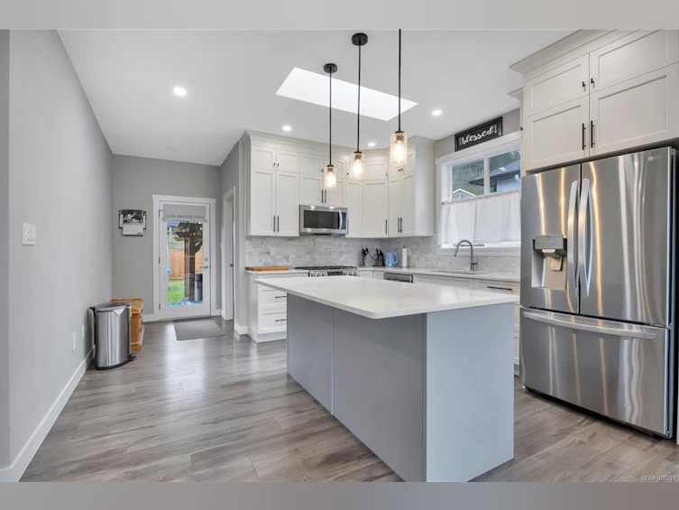 127 Ray Knight Drive, Ladysmith, BC, V9G 0B8 - 15