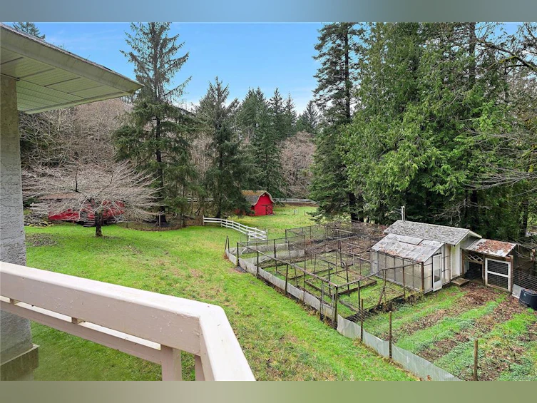 5805 East Sooke Road, Sooke, BC, V9Z 1B3 - 4