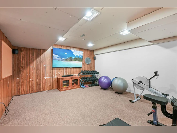 2220 Tashy Place, Saanich, BC, V8N 4R6 - 24