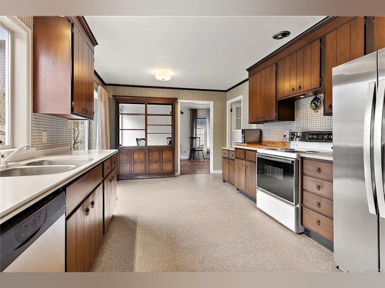 1806 Feltham Road, Saanich, BC, V8N 4R8 - 25