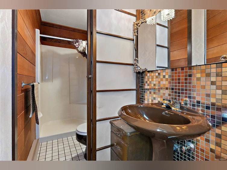 1806 Feltham Road, Saanich, BC, V8N 4R8 - 16