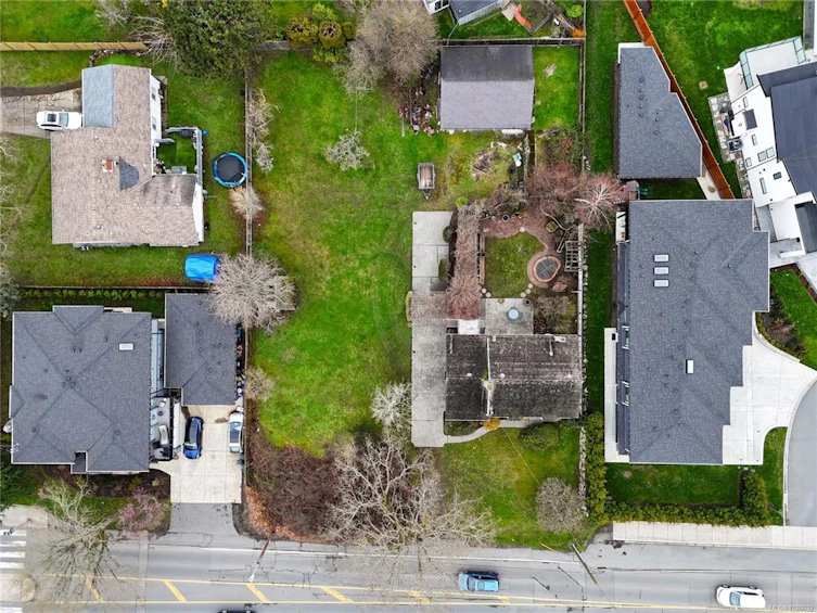 1806 Feltham Road, Saanich, BC, V8N 4R8 - 4