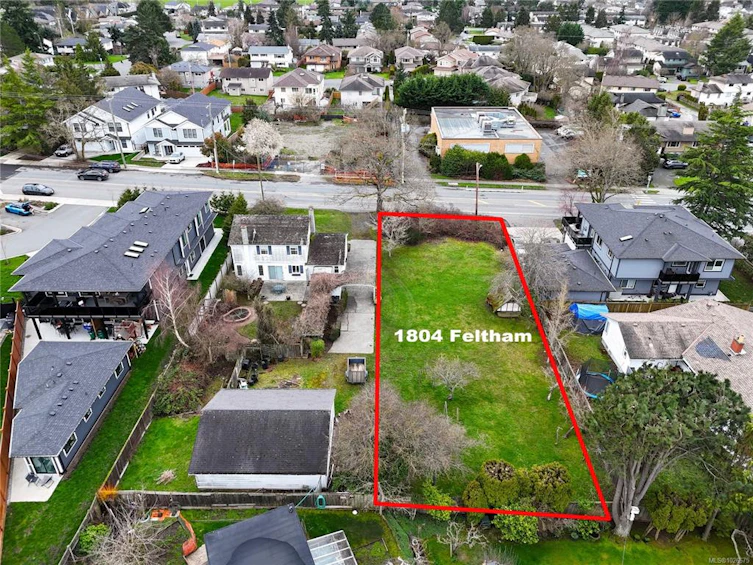 1804 Feltham Road, Saanich, BC, V8N 2A6 - 2