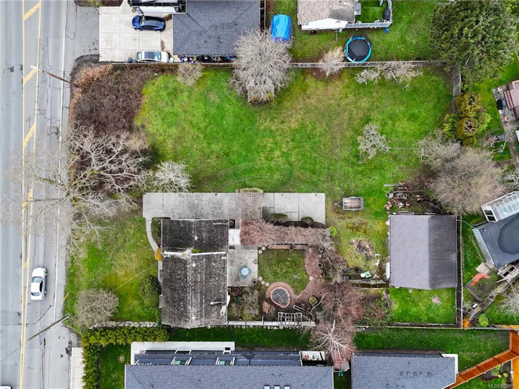 1804 Feltham Road, Saanich, BC, V8N 2A6 - 3