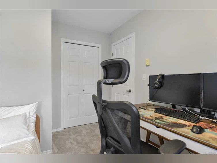 486 Foster Street, Esquimalt, BC, V9A 6R7 - 38
