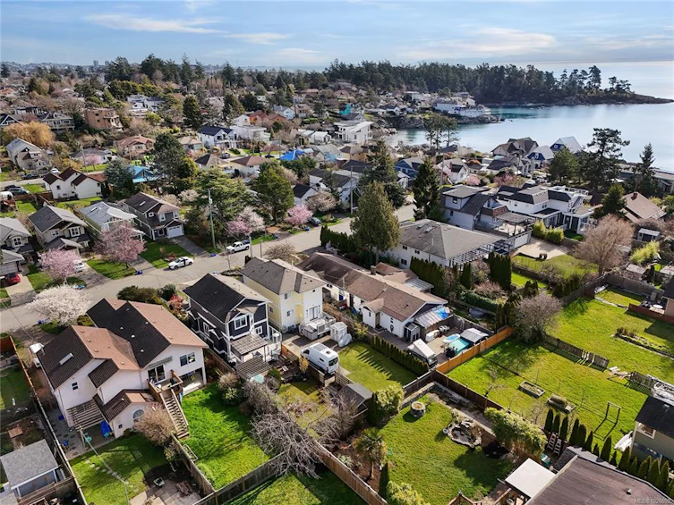 486 Foster Street, Esquimalt, BC, V9A 6R7 - 71