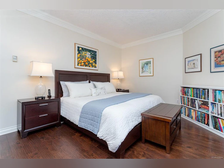 4-910 Maltwood Terrace, Saanich, BC, V8X 5G8 - 30