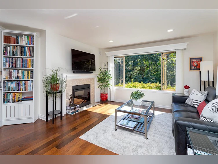 4-910 Maltwood Terrace, Saanich, BC, V8X 5G8 - 28