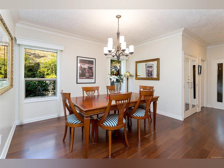 4-910 Maltwood Terrace, Saanich, BC, V8X 5G8 - 20