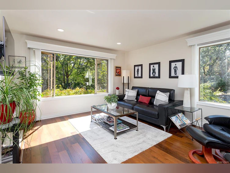 4-910 Maltwood Terrace, Saanich, BC, V8X 5G8 - 27