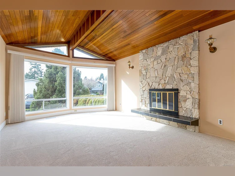 2320 Hazelton Place, Saanich, BC, V8N 5C3 - 3