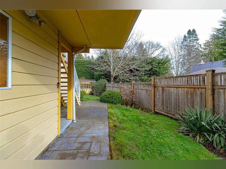 2320 Hazelton Place, Saanich, BC, V8N 5C3 - 42