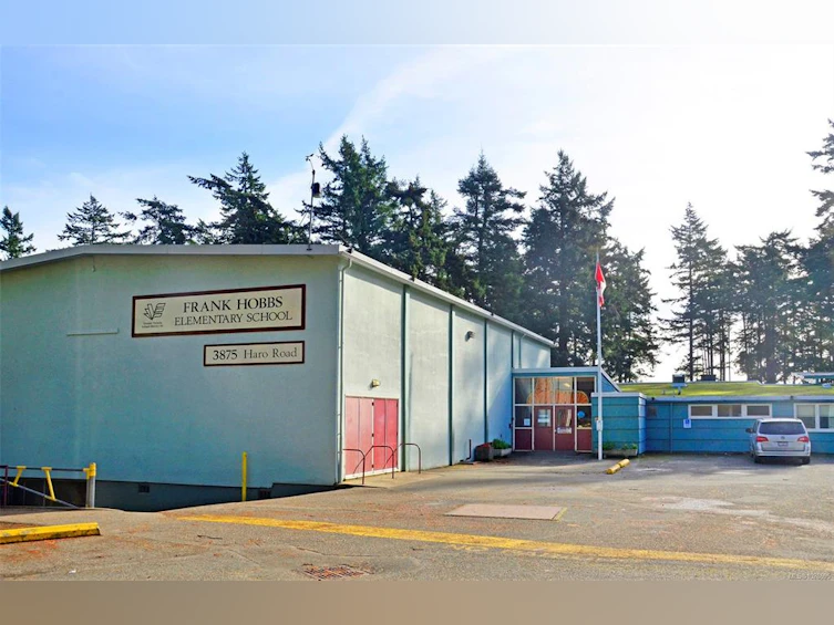 2320 Hazelton Place, Saanich, BC, V8N 5C3 - 52