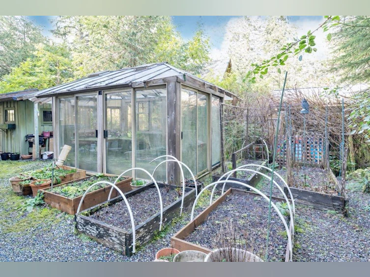 1290 Lynn Road, Tofino, BC, V0R 2Z0 - 24